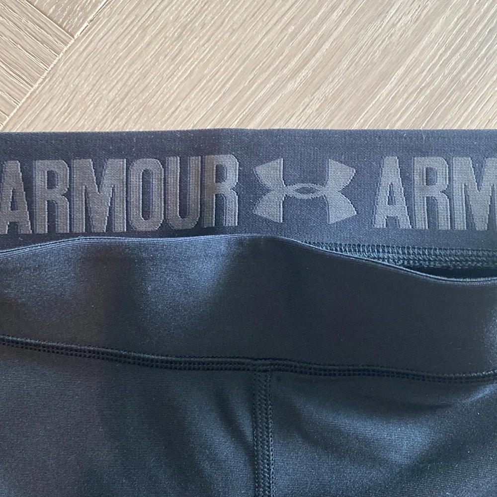 Under Armour Size S “The Rock” Respect Leggings - Picture 4 of 4